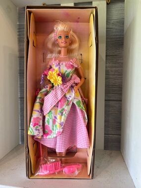 Avon Pink Floral Gown Doll with Bouquet